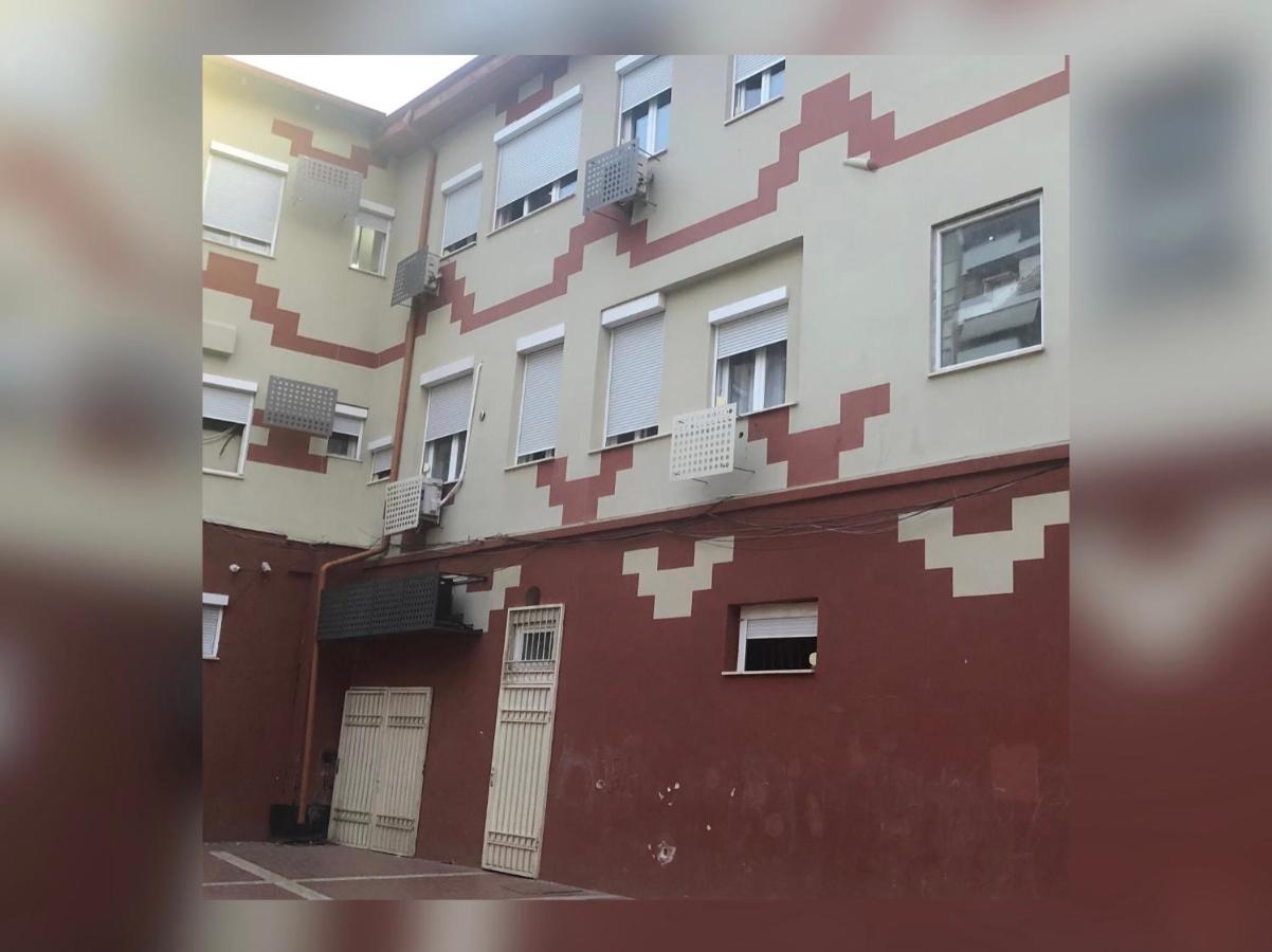 Ferienwohnung New New Bazaar Tirana Exterior foto